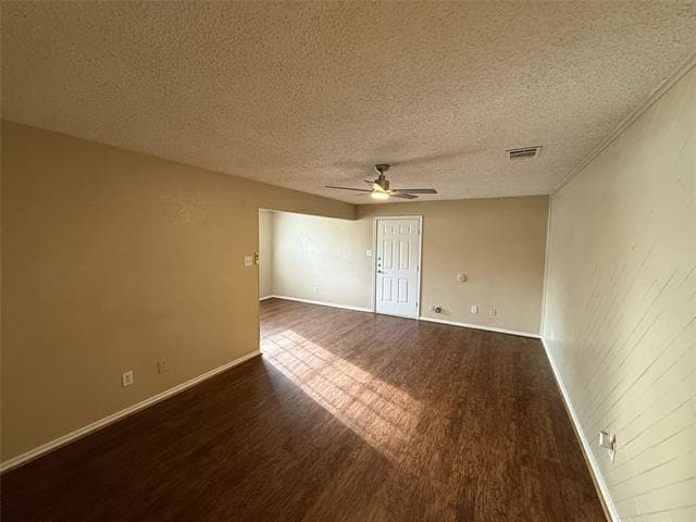 Photo - 611 W Gilmer St