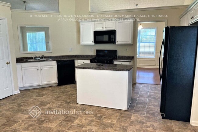 Photo - 1429 Fall River Dr