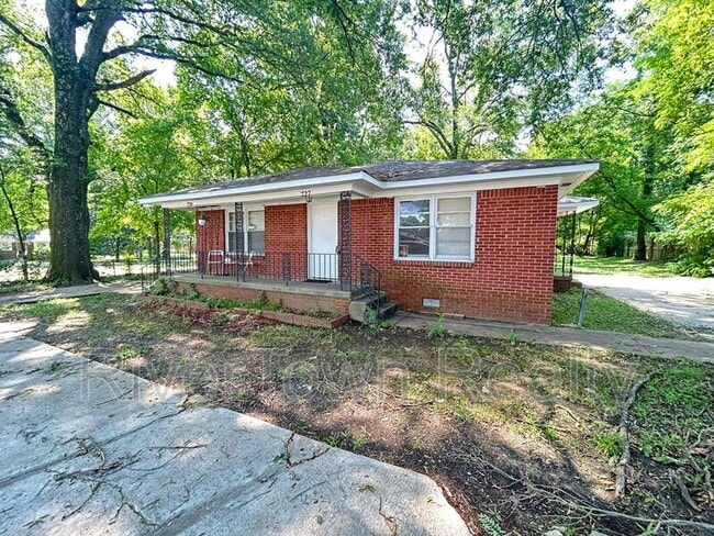 Building Photo - 727 E Raines Rd Rental