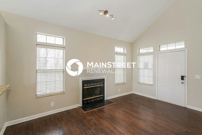 Photo - 4 Bedroom Pet-Friendly Home in Madison, TN with Main Street Renewal