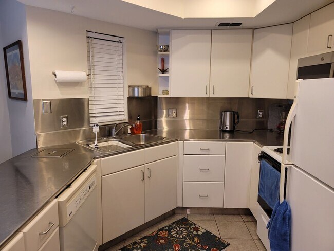 Photo - Live the Bayshore Boulevard / Soho Lifestyle, in Style!