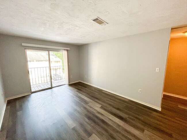 Photo - Campus Point F-23