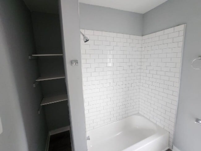 Photo - The Peaks on Muskegon Unidad 8927 South Muskegon Avenue - CH1