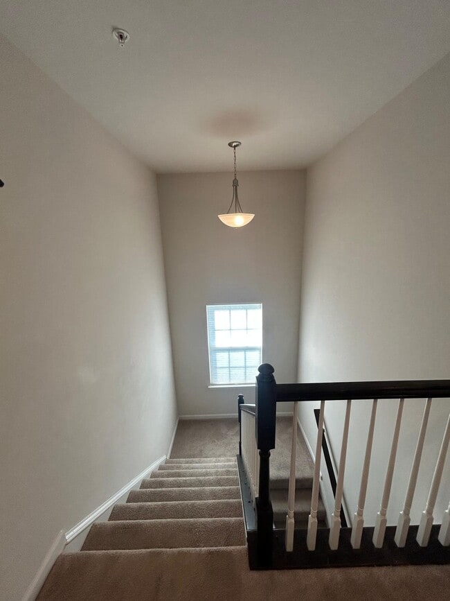 Photo - 7636 Chesham Ct