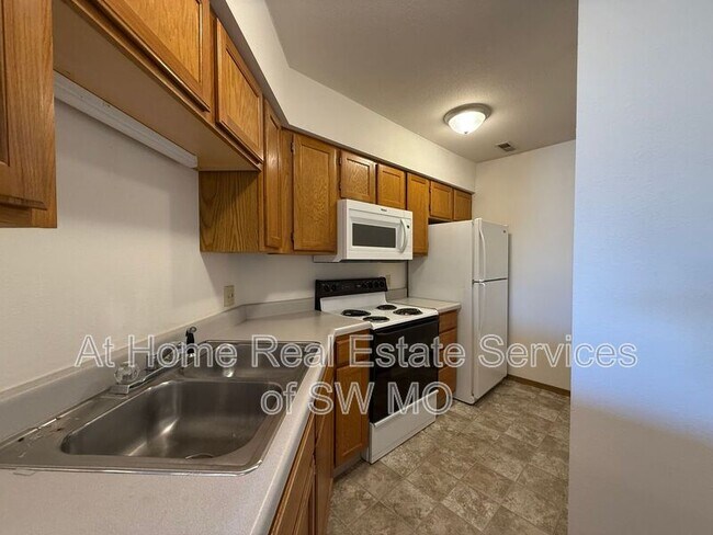 Photo - 873 N 22nd St
