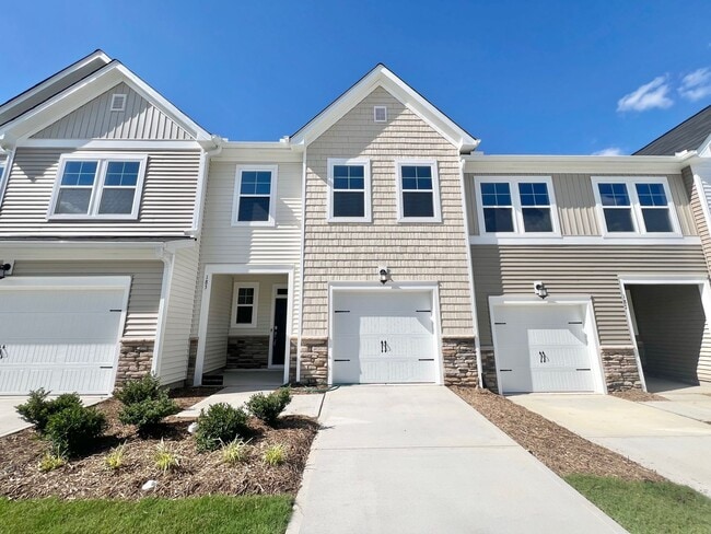 Newly Built 3BD, 2.5BA Raleigh Townhome in... - Newly Built 3BD, 2.5BA Raleigh Townhome in...
