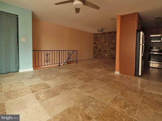 Photo - 747 Garden Dr