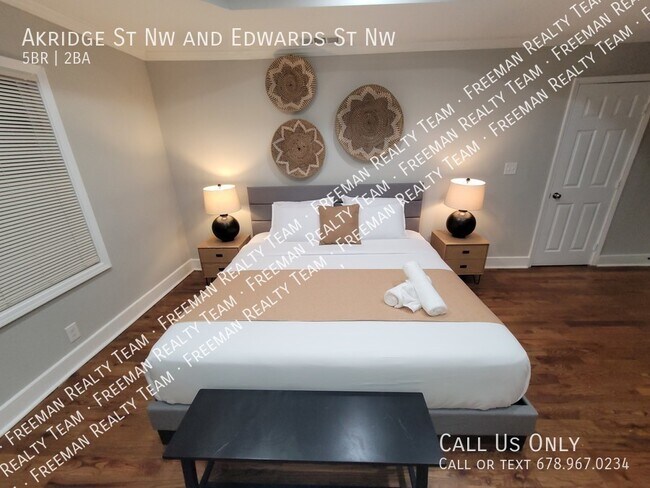 Photo - 1471 Akridge St NW