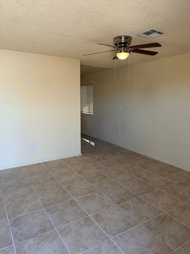 Photo - Ready to move in 3 bedroom San Luis Home