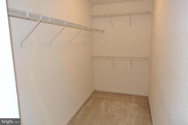 Photo - 16606 Barge Cir