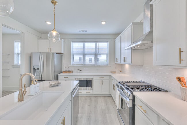 Photo - 10th and Park