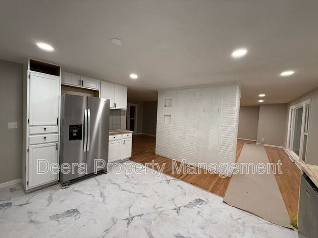 Photo - 9900 Richmond Dr