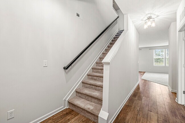 Photo - 6599 Seabiscuit Rd