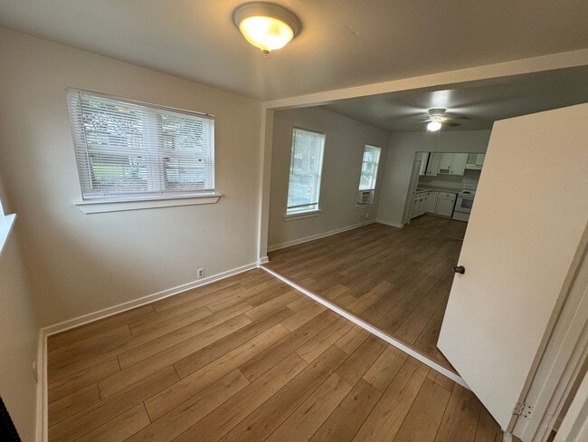 Photo - Downtown Pensacola - 2 bedroom, 1 bathroom