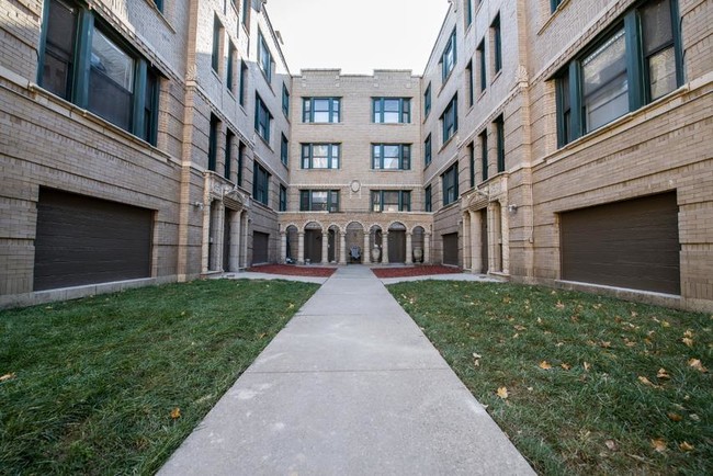 Building Photo - 3501 W Adams St Rental