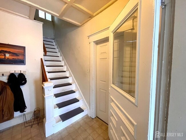 Photo - 140 Barnard St