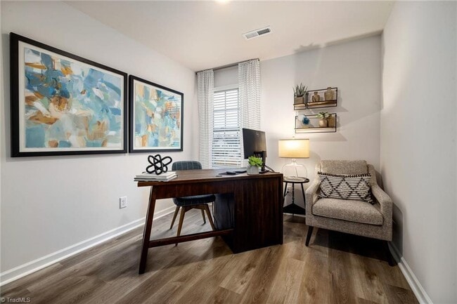 Photo - 5641 Carrington Ct