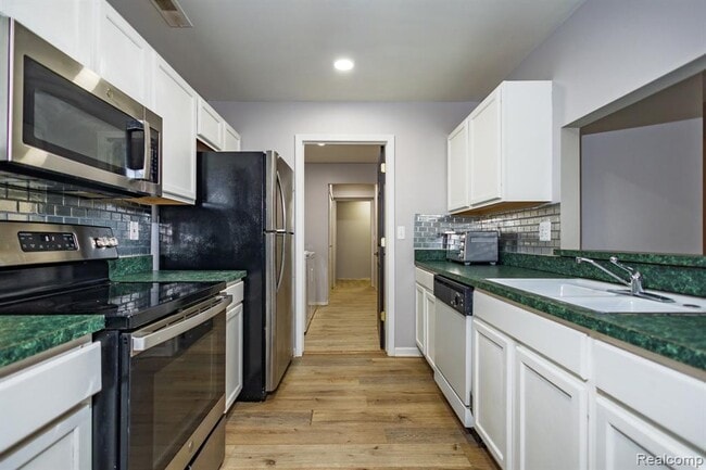 Photo - 46257 Cavalier Dr