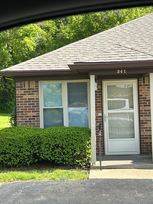 Building Photo - 341 Miller Dr Unit 341