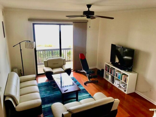 Building Photo - 199 Sandcastle Key