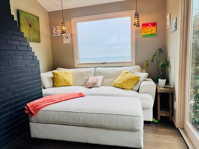 Photo - 7605 Atkinson Rd