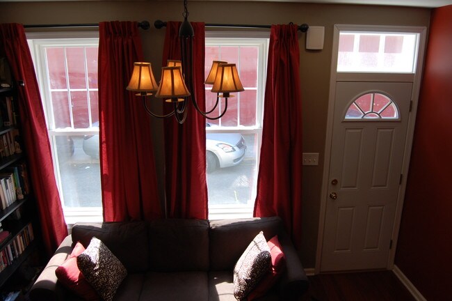 Photo - 2105 Kimball St