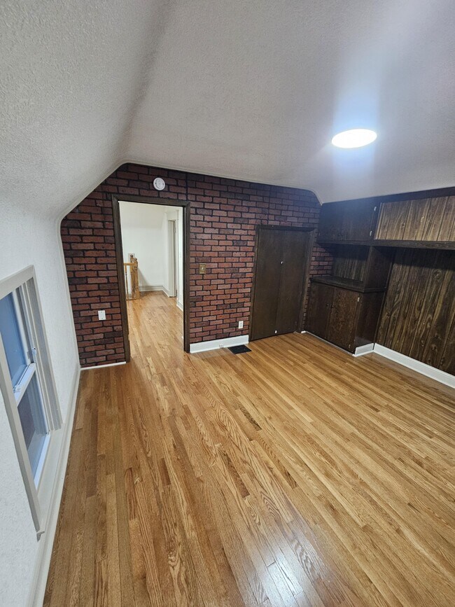 Photo - 114 State St