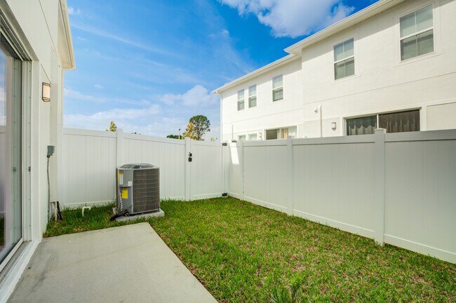 Photo - Summerwell Buenaventura Lakes II