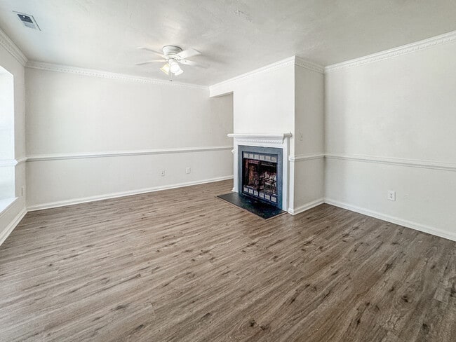 Photo - Charming 3 Bedroom, 1.5 Bathroom Townhome in Kempsville