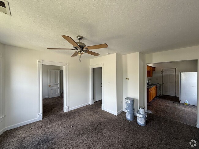Building Photo - 942 W Edwards St Unit B Rental