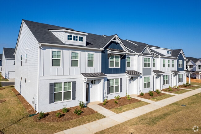 Photo - The Hamilton