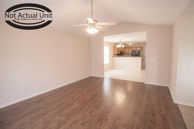 Photo - 1881 Harmony St