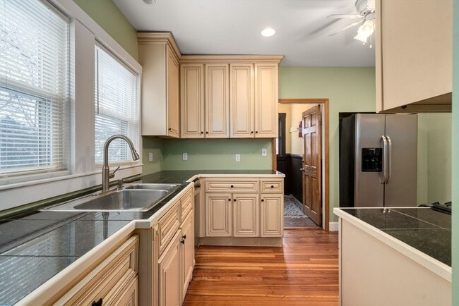 Photo - 25-27-27 Lafayette St Unit U2