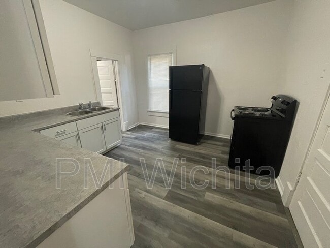 Photo - 2 Bedroom, 1 Bathrooms, newly renovated ho...