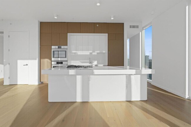 Photo - 313 W 17th St Unit 1505