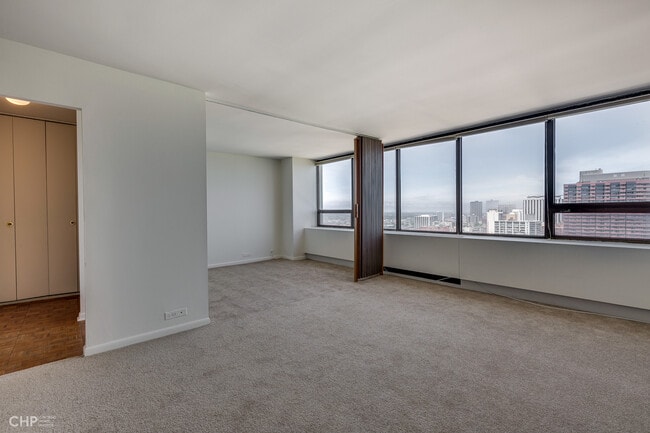 Photo - 2800 N Lake Shore Dr Unit 3209