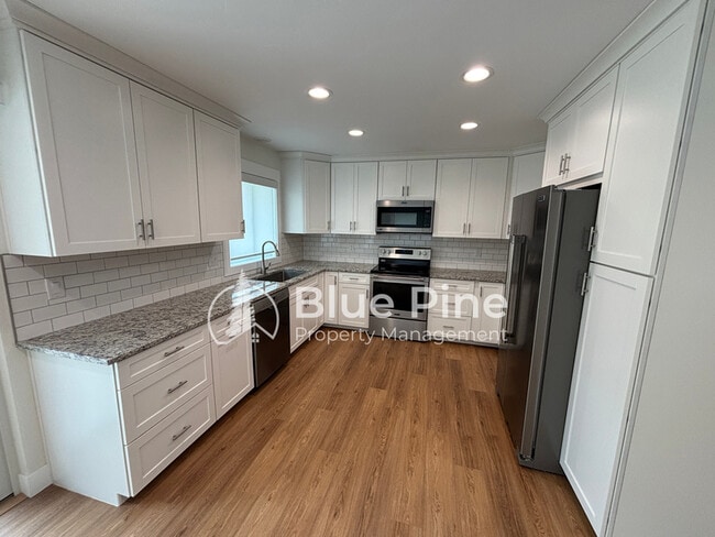 Photo - 351 Yale Ave