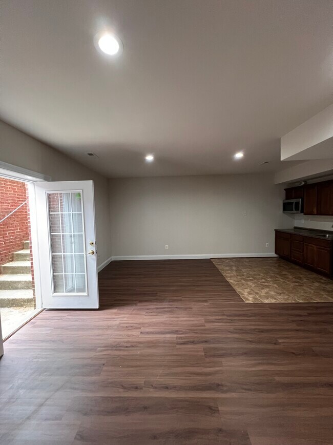 Photo - 9526 Parsonage Ln