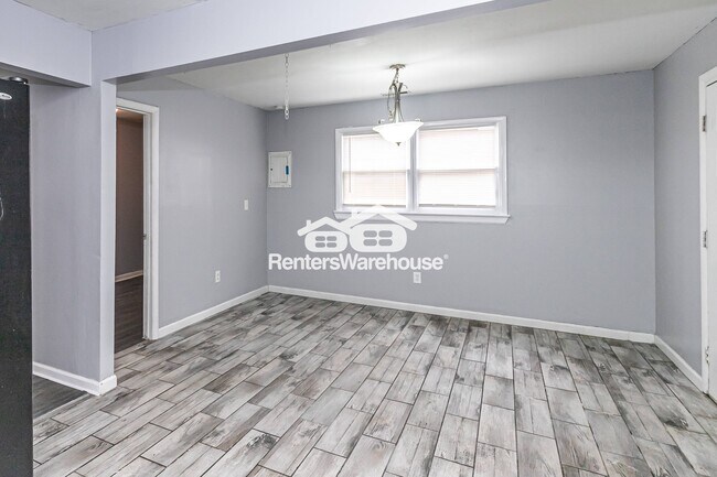 Photo - 10741 Cambridge Ave