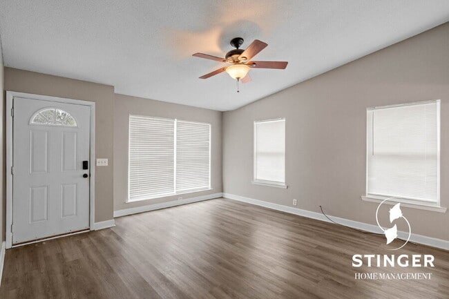 Photo - 16 Quail Ridge Cir N