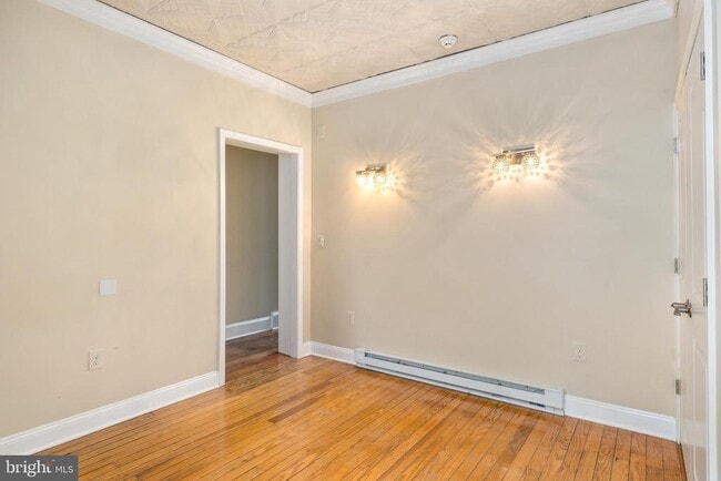 Photo - 309 E Girard Ave