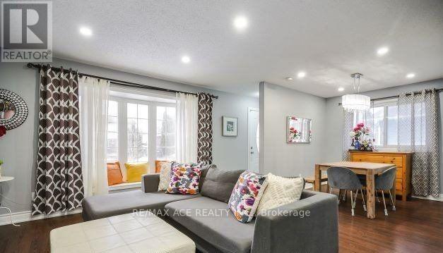 Photo - 45 Snowball Crescent