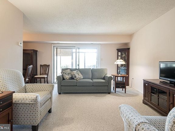 Photo - 3 Windblown Ct Unit T1