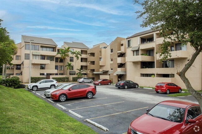 Building Photo - 10400 SW 108th Ave Unit A203 Rental