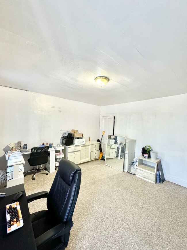 Photo - 141 E 20th Ave Unit 2