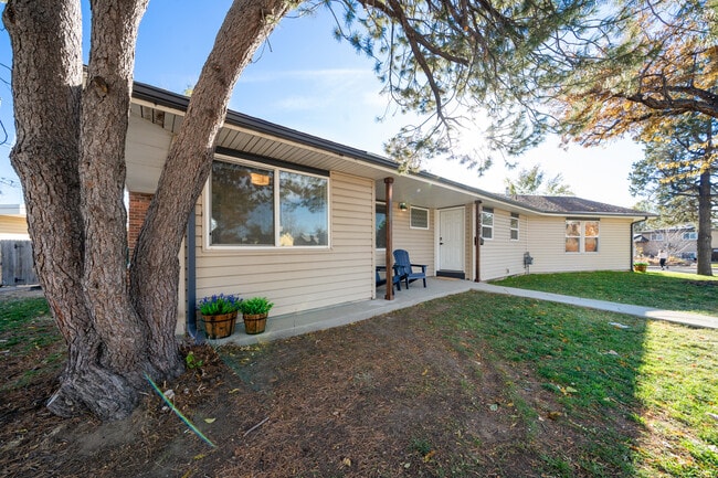 Photo - 4000 S Delaware St