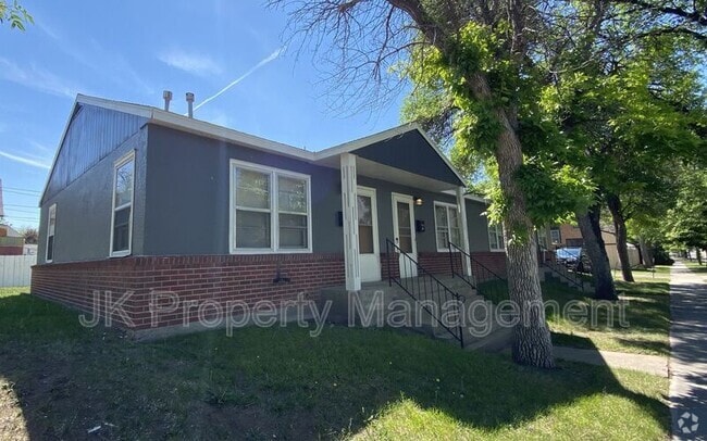 Building Photo - 421 14th St N Rental