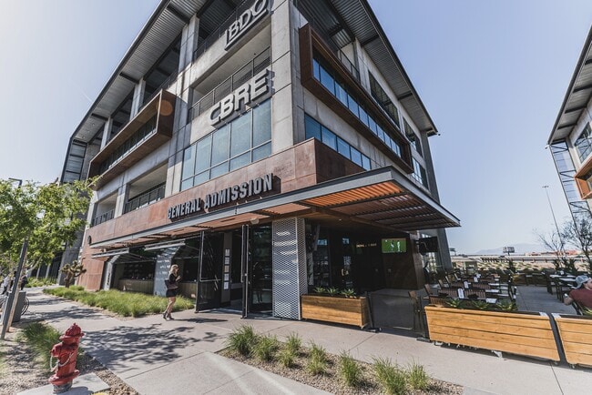 Photo - Vestra at UnCommons