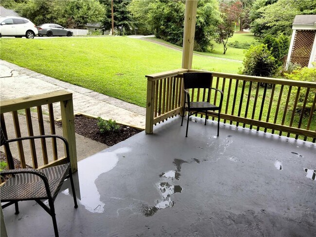 Photo - 2215 Clairmont Terrace NE
