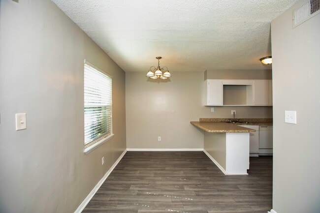 Comedor - Thirty-One 32 Cypress